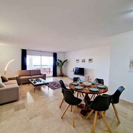Las Palmeras Seaviews 미하스 외부 사진