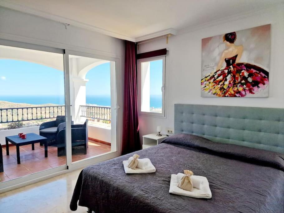 Las Palmeras Seaviews 미하스 외부 사진