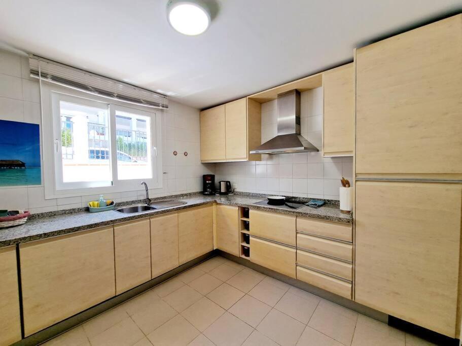 Las Palmeras Seaviews 미하스 외부 사진