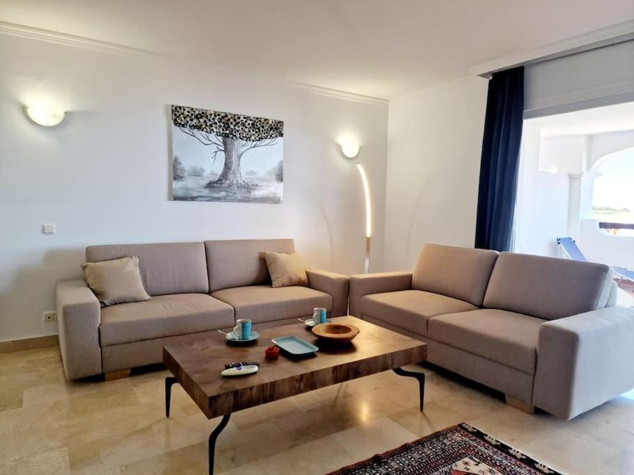 Las Palmeras Seaviews 미하스 외부 사진